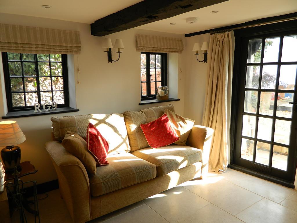 Henry VIII Cottage In The Heart Of Henley ภายนอก รูปภาพ