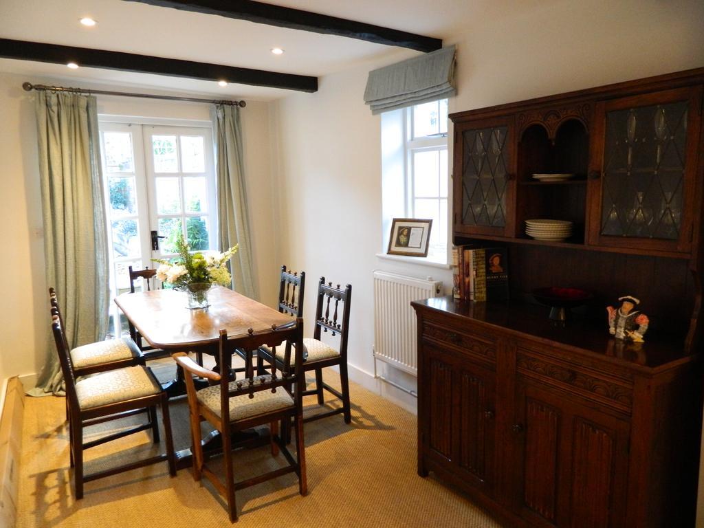 Henry VIII Cottage In The Heart Of Henley ภายนอก รูปภาพ